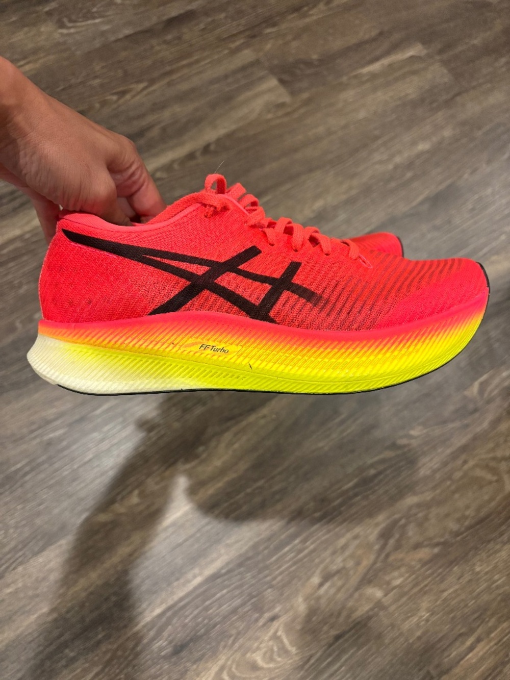 ASICS Metaspeed Sky (Womens 9)